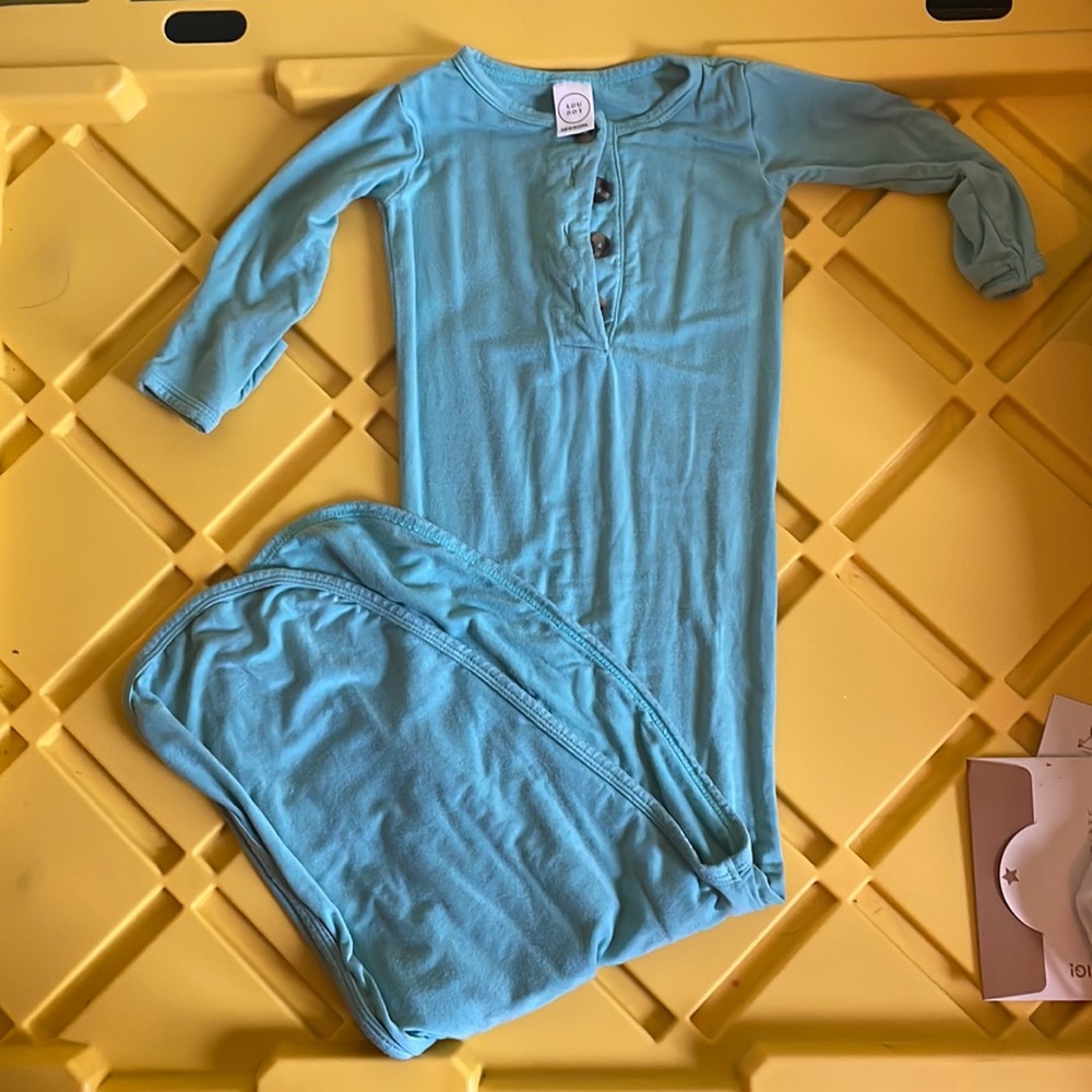Newborn gown Lou Lou